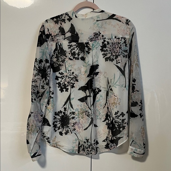 Tommy Hilfiger Floral Ruffle Blouse Lined White Black Turquoise Colors, Size M - Picture 8 of 12